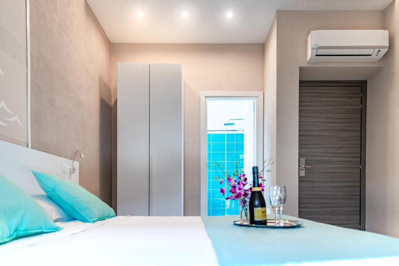 La Smeralda - Boutique Rooms And Breakfast Golfo Aranci Zewnętrze zdjęcie
